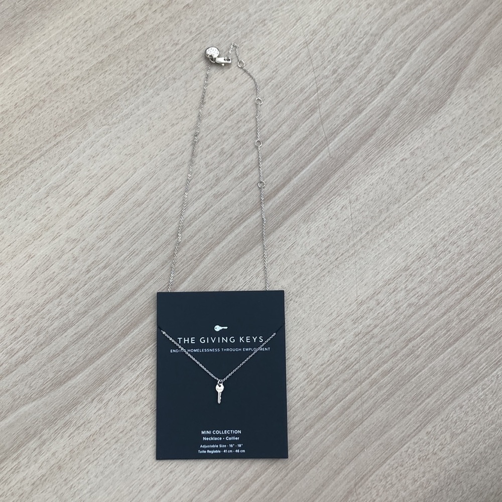 Mini Key Necklace - Picture 2 of 3